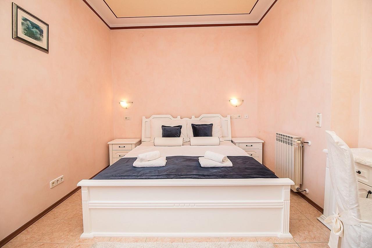 Villa Rose Ровинь Экстерьер фото