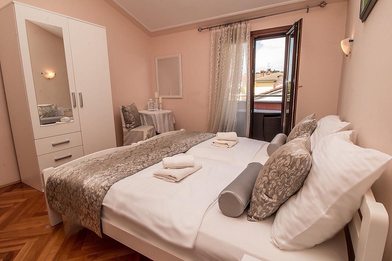 Villa Rose Ровинь Экстерьер фото