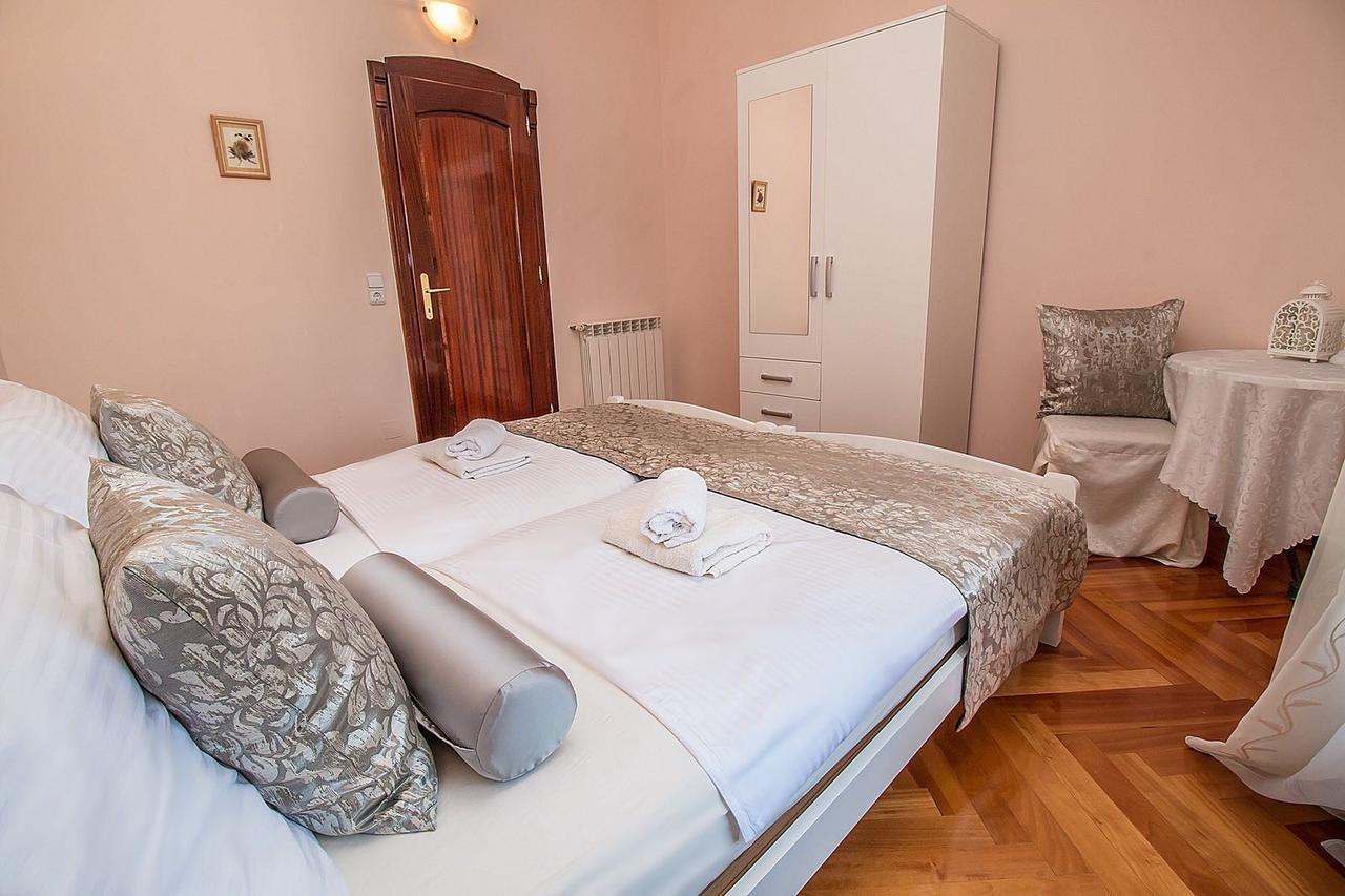 Villa Rose Ровинь Экстерьер фото