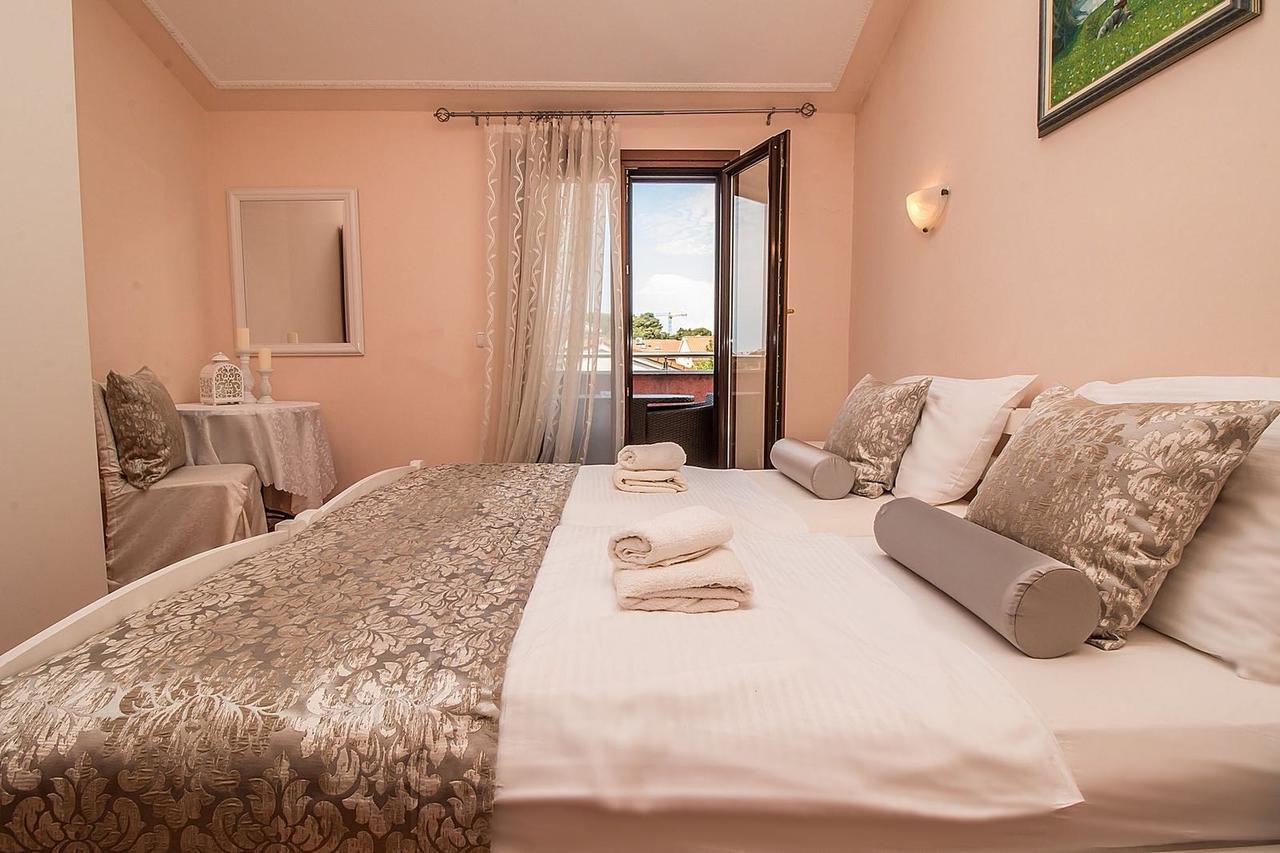 Villa Rose Ровинь Экстерьер фото